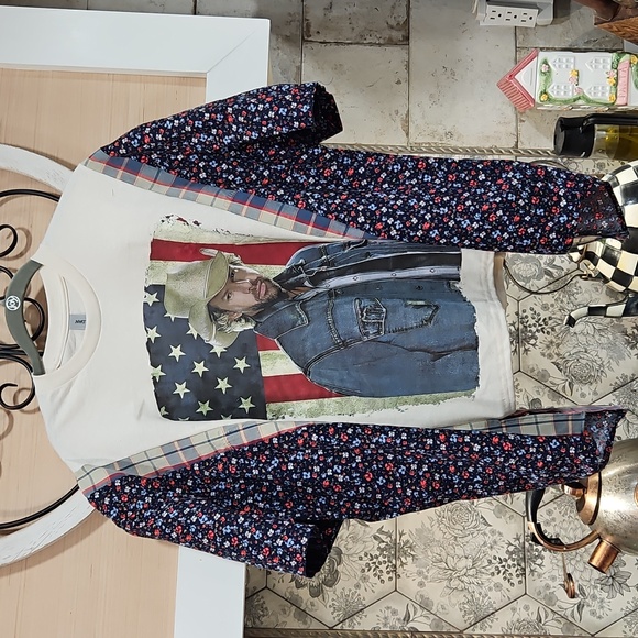 Upcycled Tops - Floral Upcycled Toby Keith Patriotic Shirt